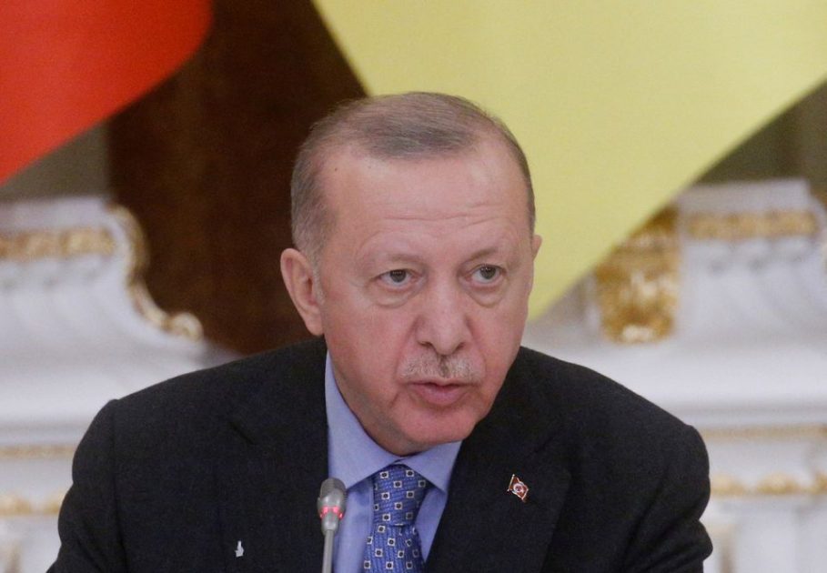 Erdogan says Turkey continuing positive dialogue with Saudi Arabia