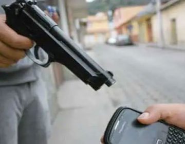 Sindh govt vows to end street crime in Karachi
