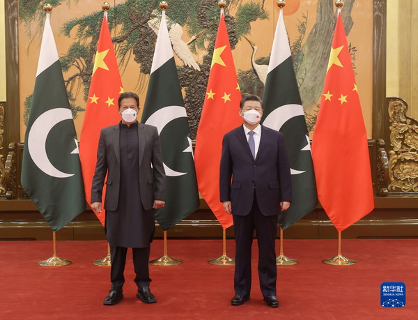 Xi Jinping Meets with Pakistani Prime Minister Imran Khan