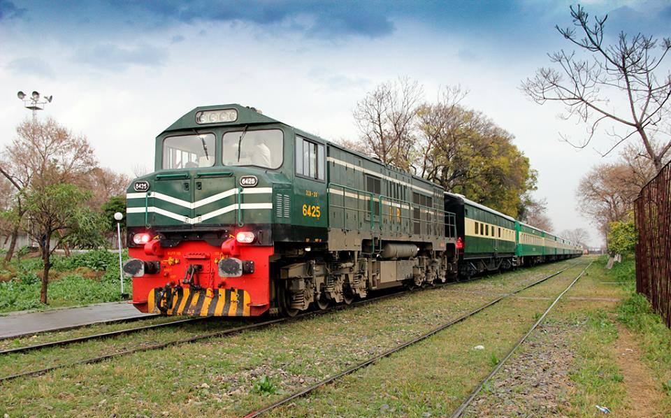 iti-train-islamabad-tehran-and-istanbol